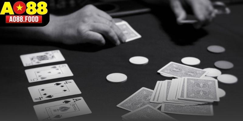 Biểu đồ phân tích tần suất xuất hiện các bộ bài trong poker